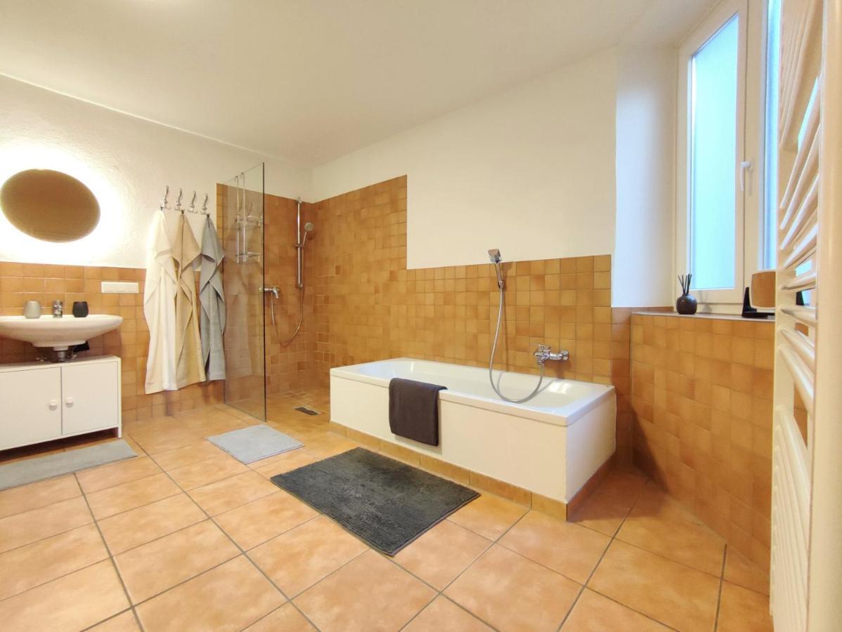 Haus Mediterran - Gemuetliches Ferienhaus 130 M² Fuer Max. 7 Personen Mit Balkon Und Garten Am Bodensee Радольфцелль  Экстерьер фото